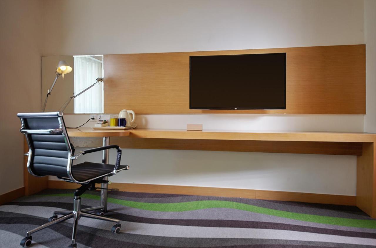 Holiday Inn Express Tangshan Downtown By Ihg المظهر الخارجي الصورة