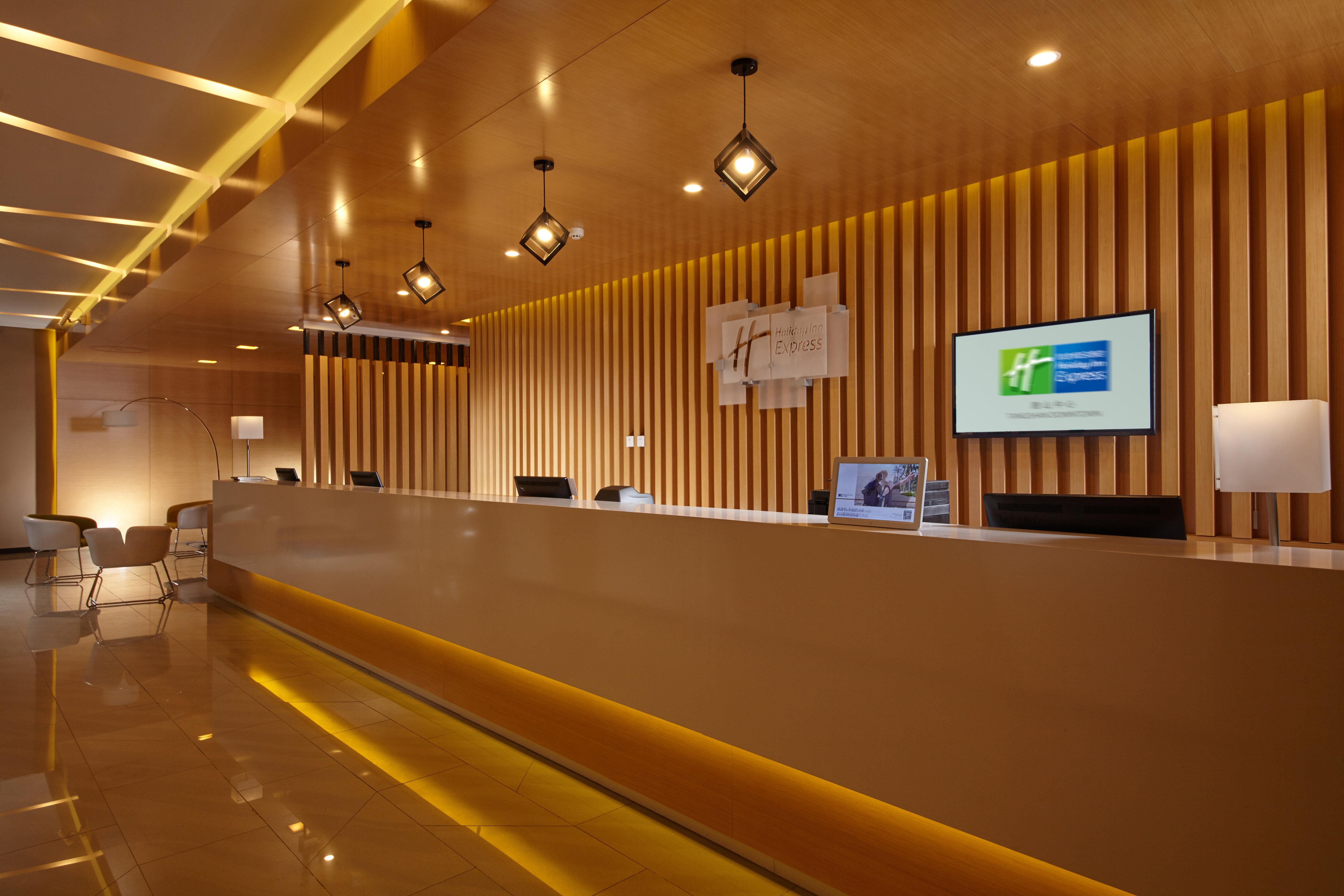Holiday Inn Express Tangshan Downtown By Ihg المظهر الخارجي الصورة