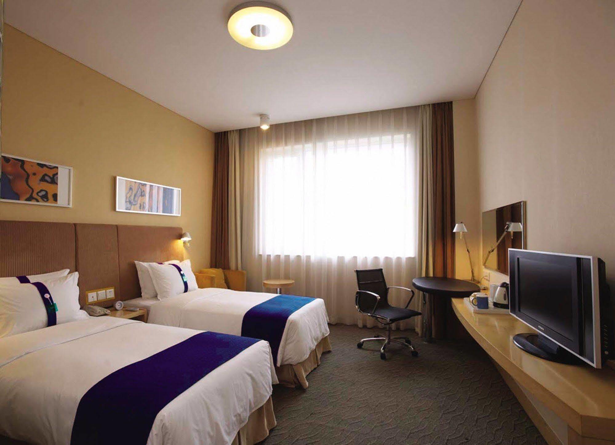 Holiday Inn Express Tangshan Downtown By Ihg المظهر الخارجي الصورة